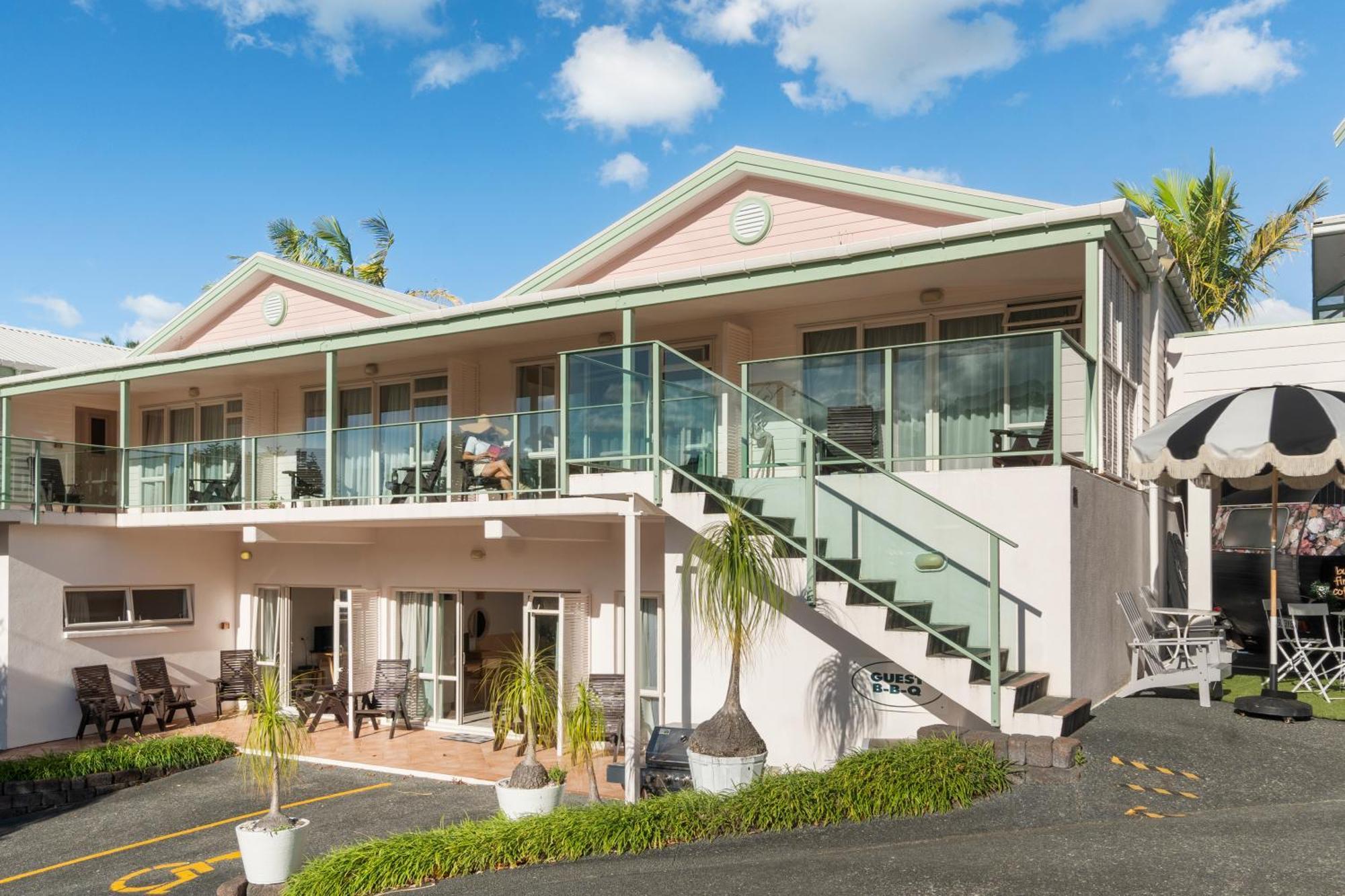 Asure Admirals View Motel Paihia Exteriör bild